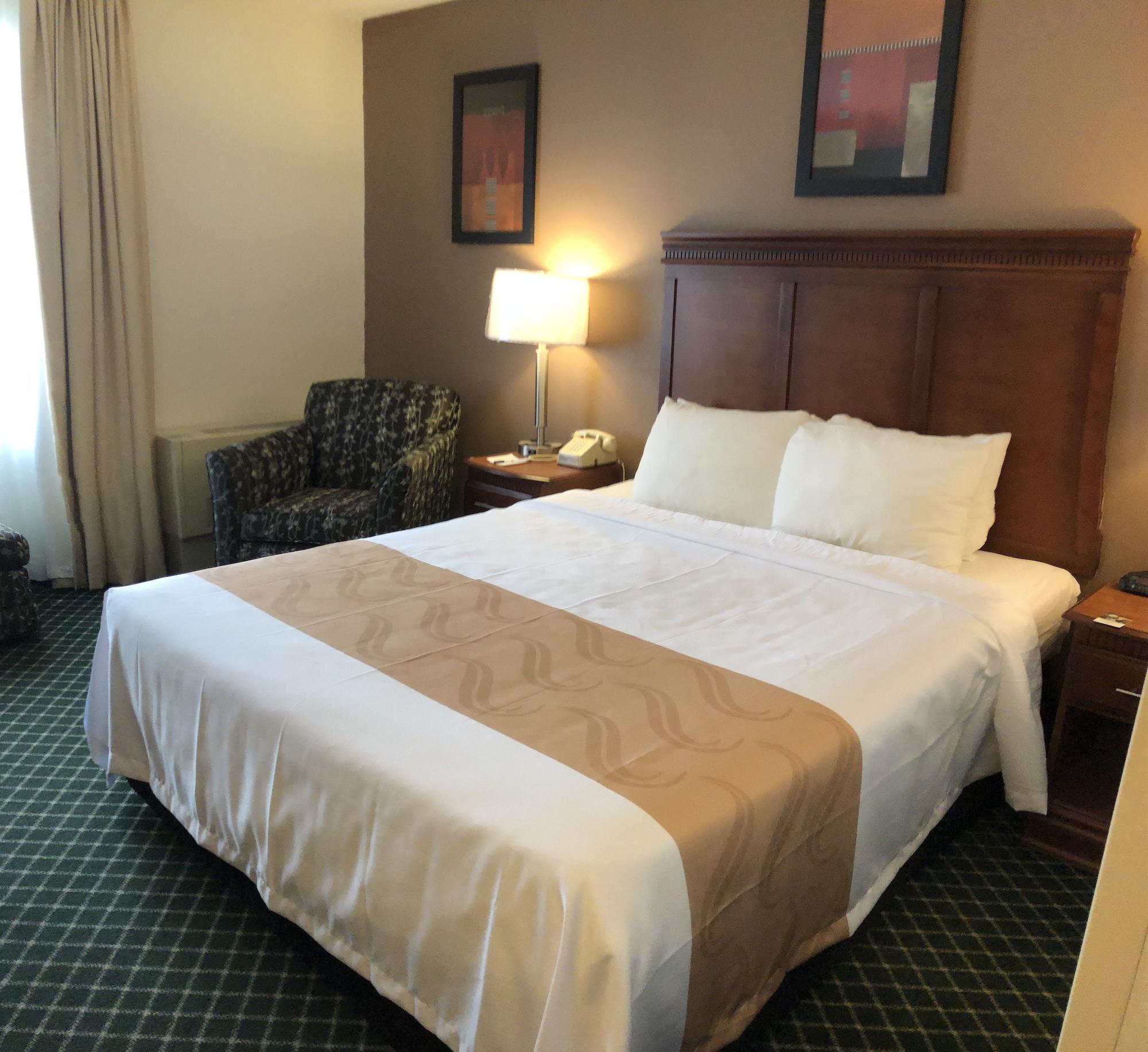 Quality Inn Colchester - Burlington Exterior foto