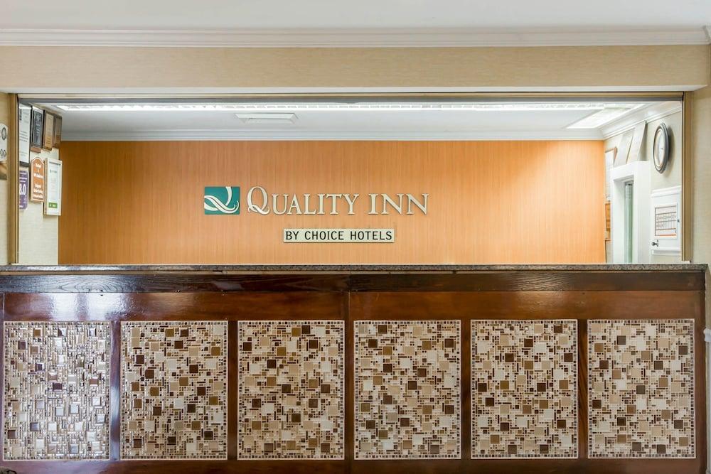 Quality Inn Colchester - Burlington Exterior foto