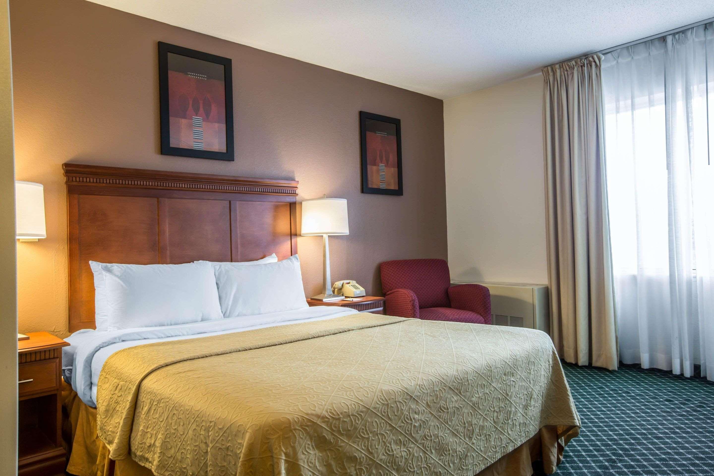 Quality Inn Colchester - Burlington Exterior foto