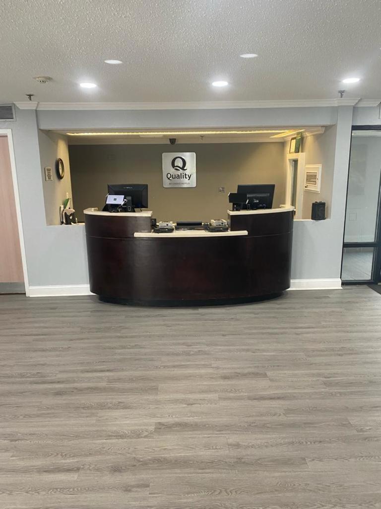 Quality Inn Colchester - Burlington Exterior foto